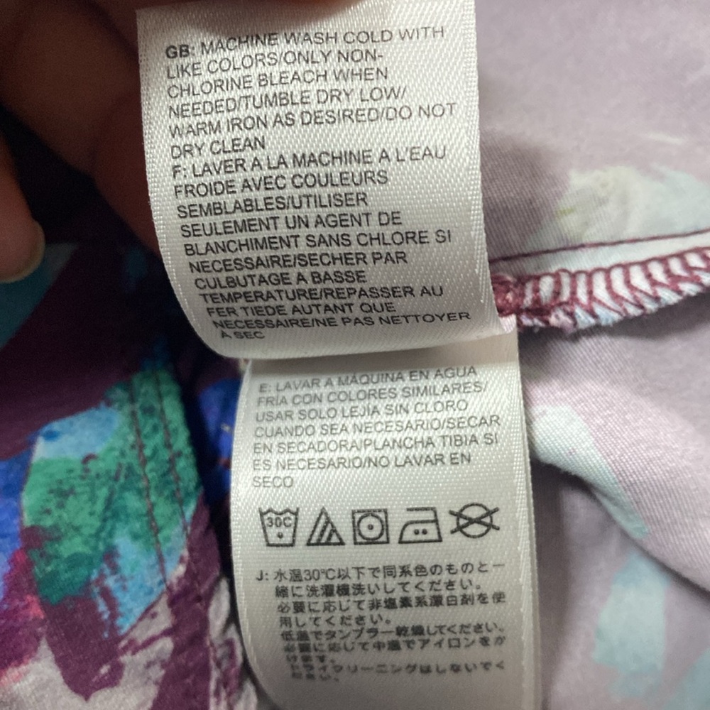 The North Face Classic V Shorts Women’s Small Purple Printed Pull On Drawstring - Picture 8 of 16